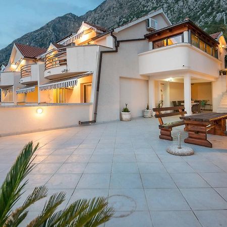 Apartments Ivardic Kotor Luaran gambar