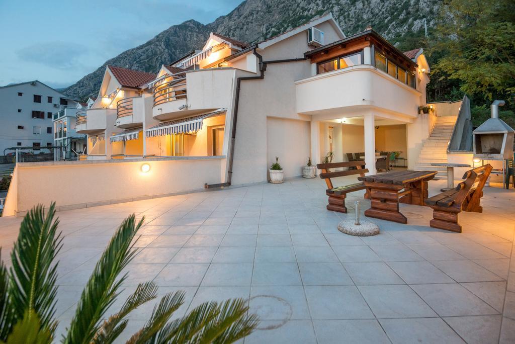 Apartments Ivardic Kotor Luaran gambar