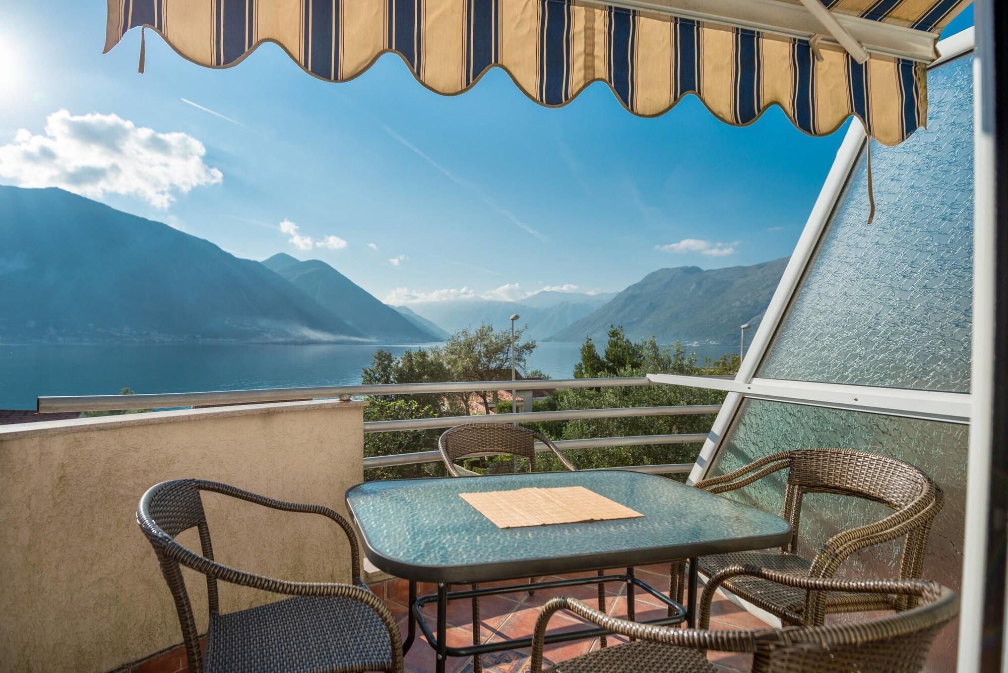 Apartments Ivardic Kotor Luaran gambar