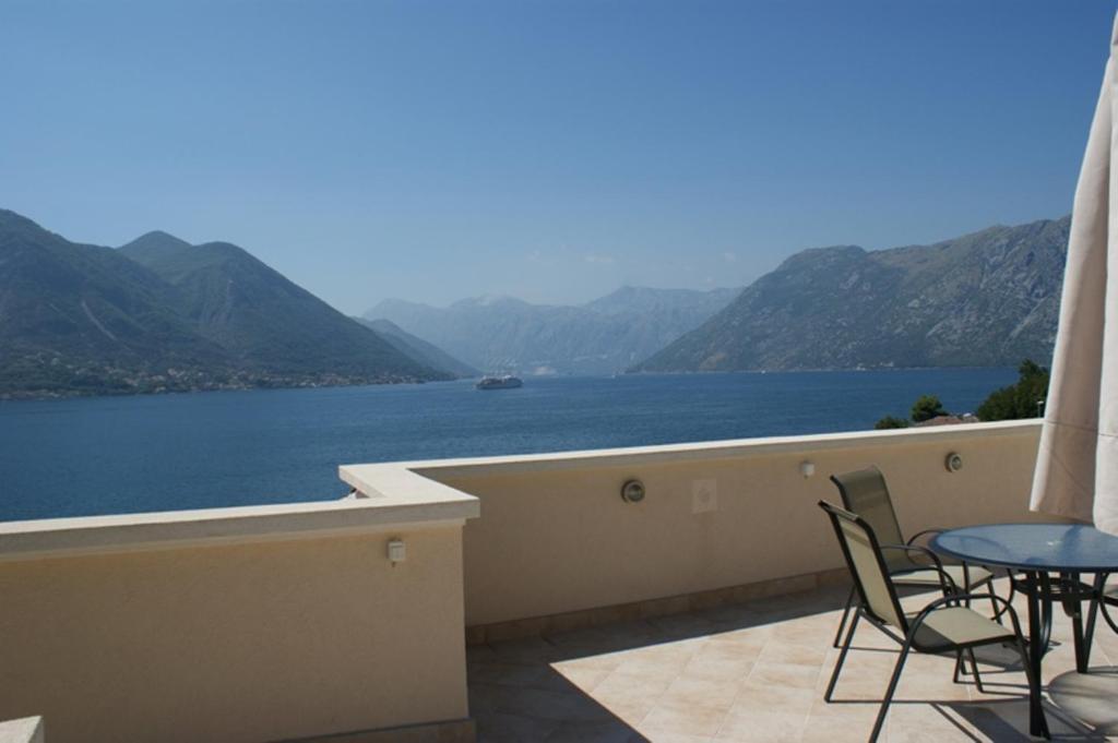 Apartments Ivardic Kotor Luaran gambar