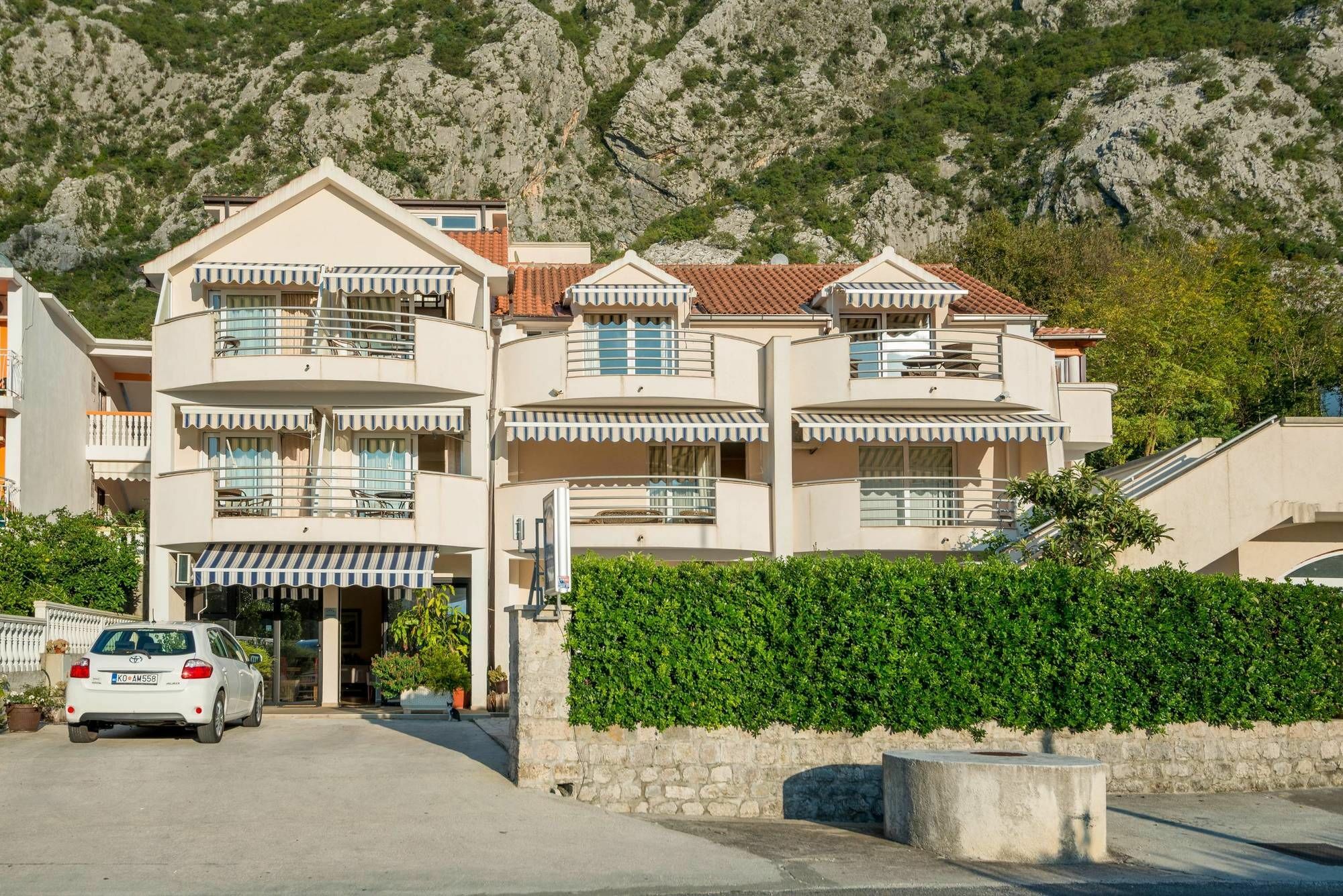 Apartments Ivardic Kotor Luaran gambar